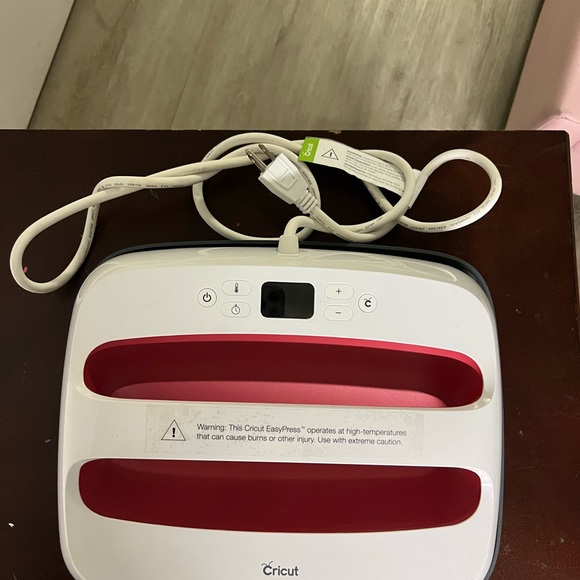 Cricket Heat Press machines and cricket professional cutter. - Picture 4 of 5